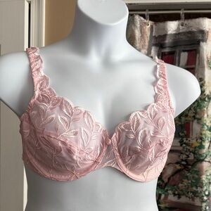 Bali Pink Lace Underwire Bra with Leaf Embroidery